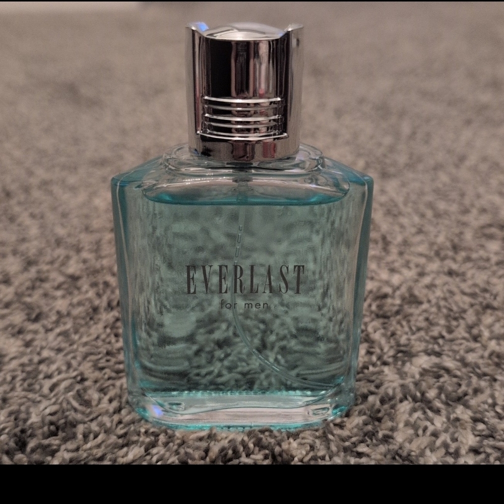 Everlast Men's Cologne - Aqua Blue Glass Bottle with Silver Cap